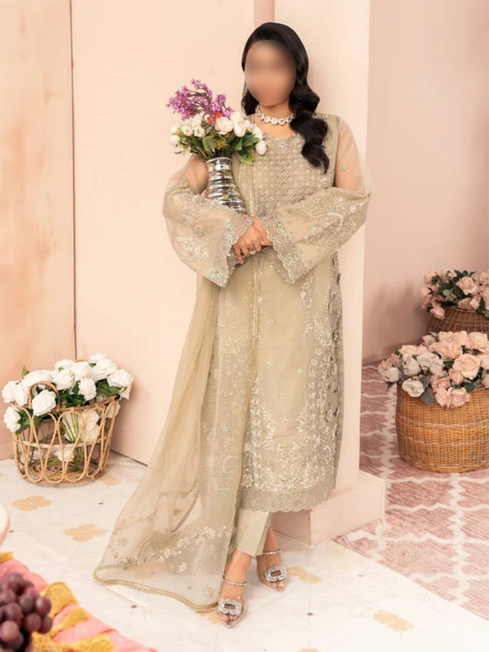 Grey Embroidered Kurta Set – Modern Eastern Fashion