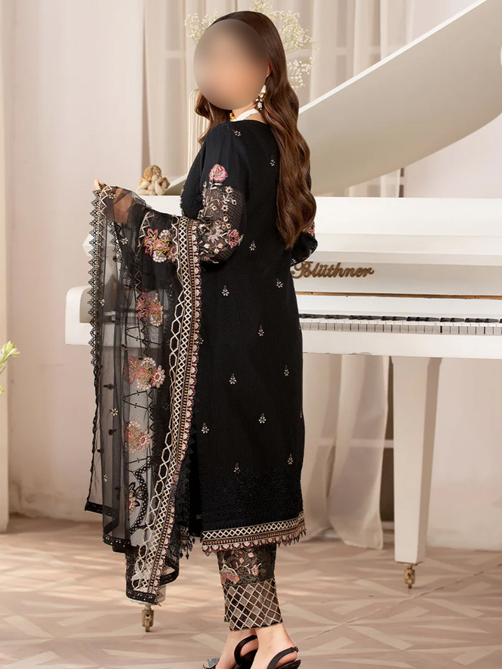 Black Shalwar Kameez