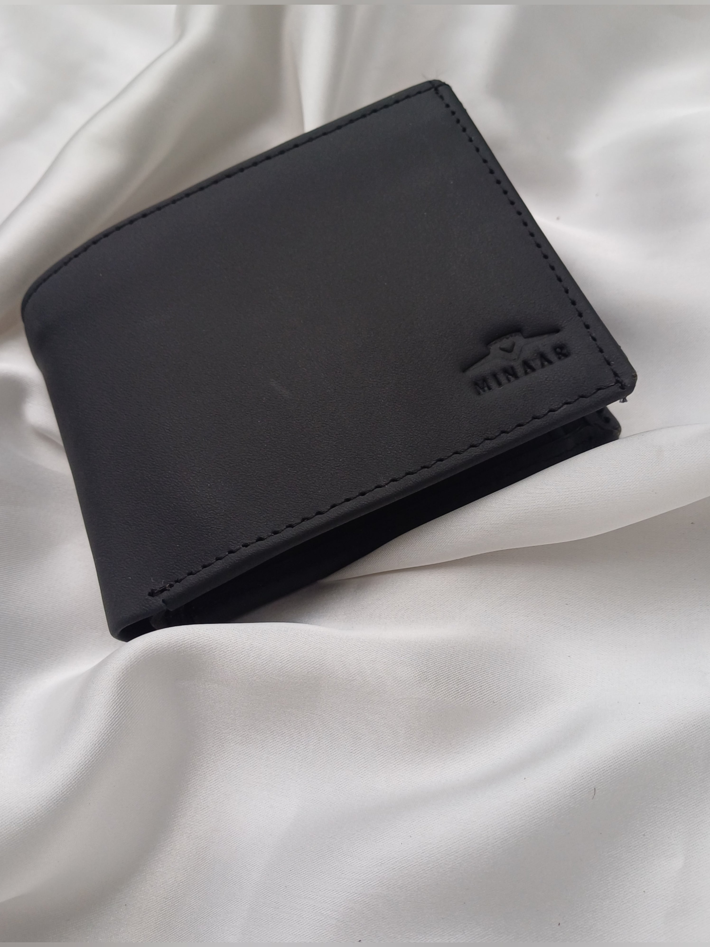 Men’s Blue Leather Wallet – Slim, Stylish & Durable