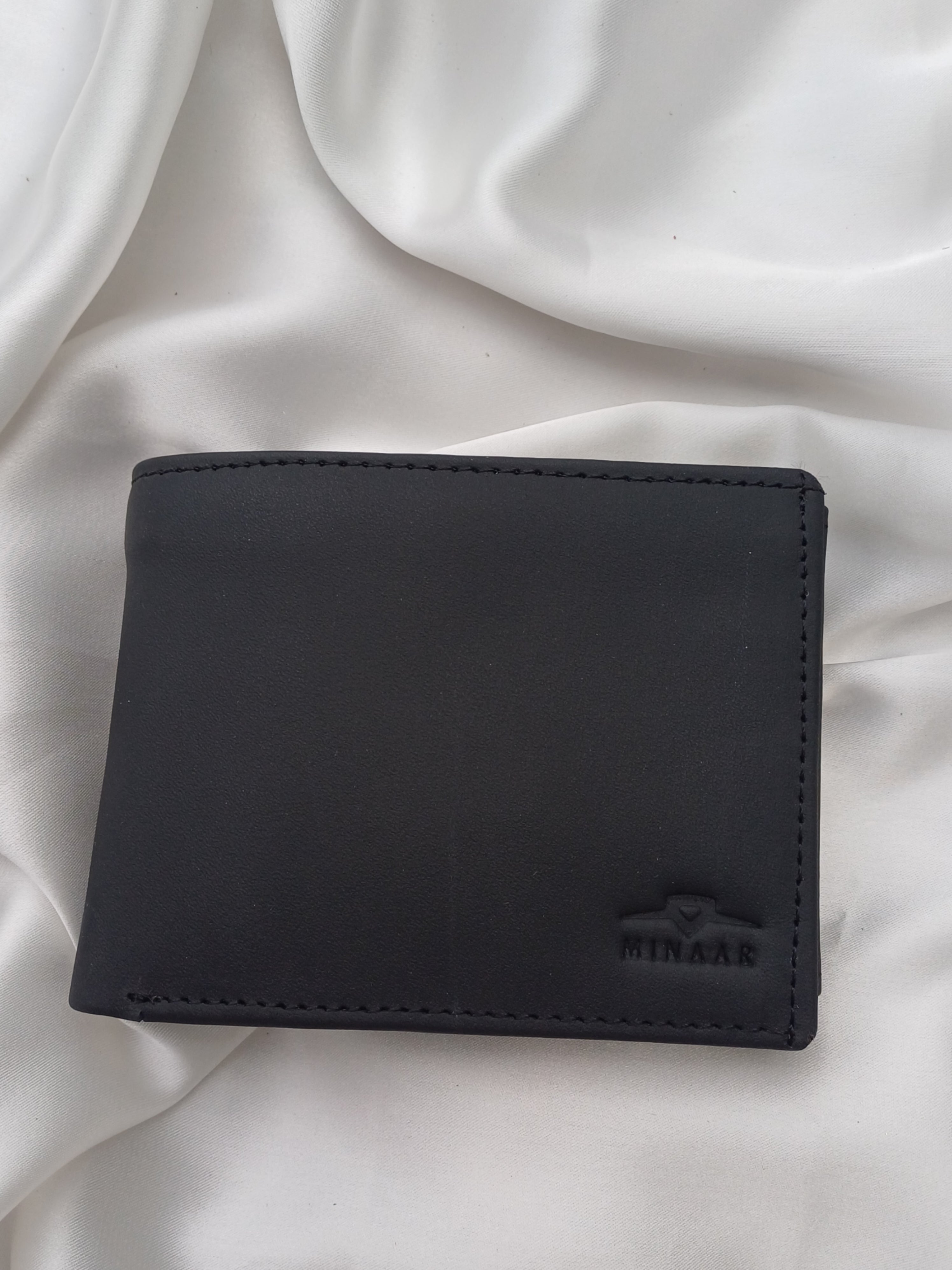 Men’s Blue Leather Wallet – Slim, Stylish & Durable