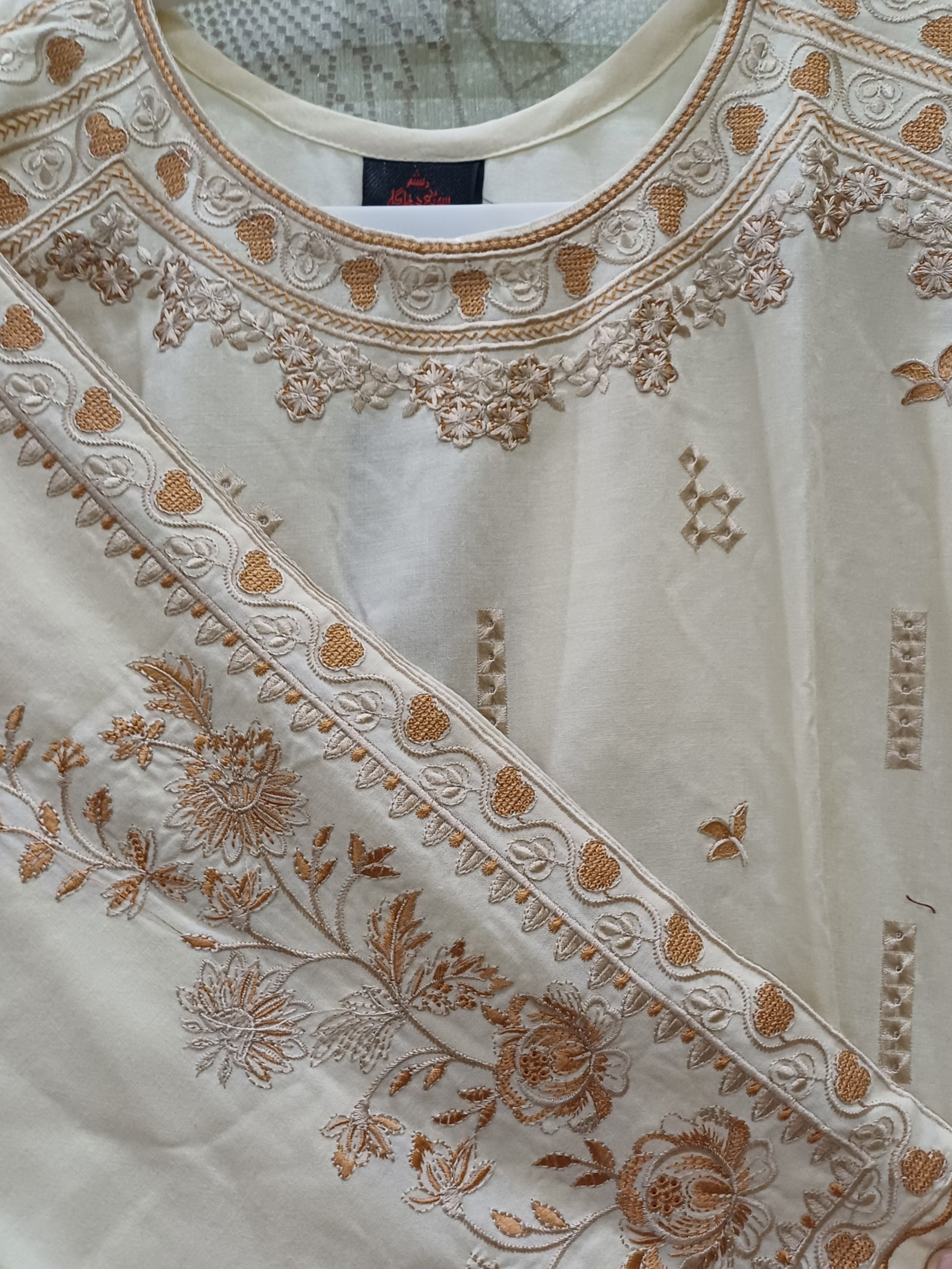 Pakistani Salwar Kameez