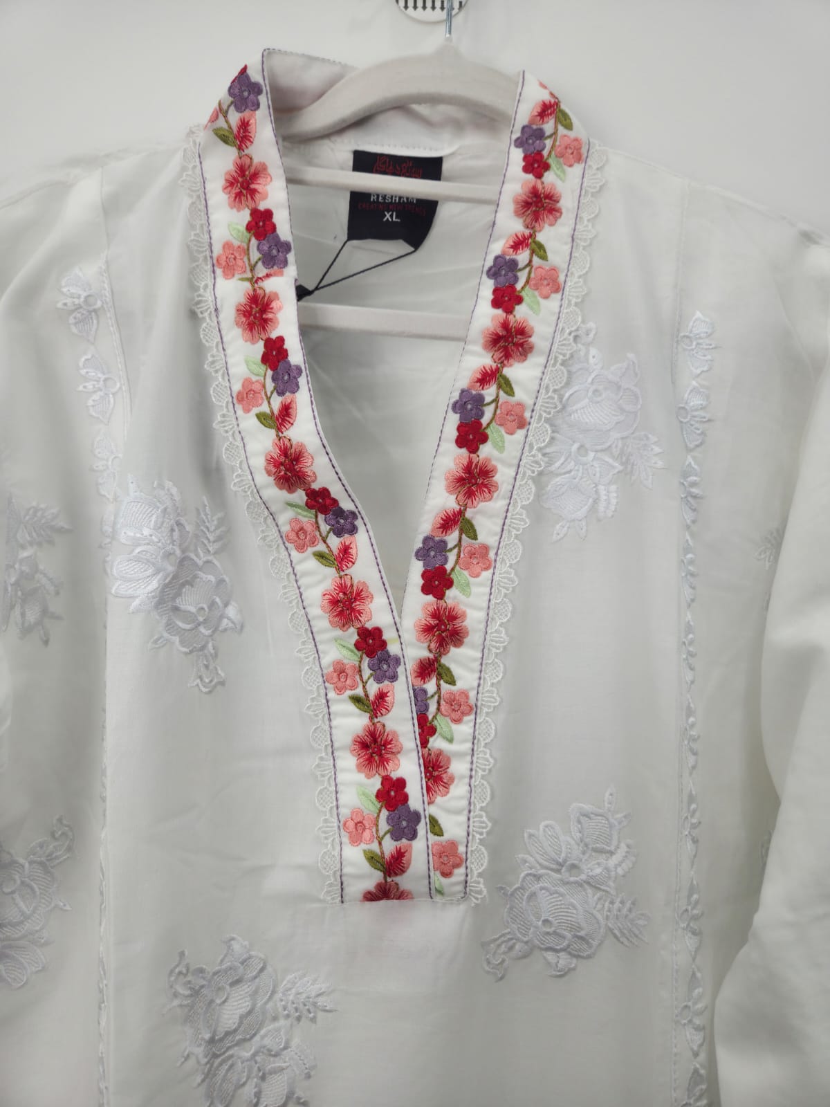 White embroidered chikankari doriya lawn 3-piece suit with plain trouser and printed dupatta