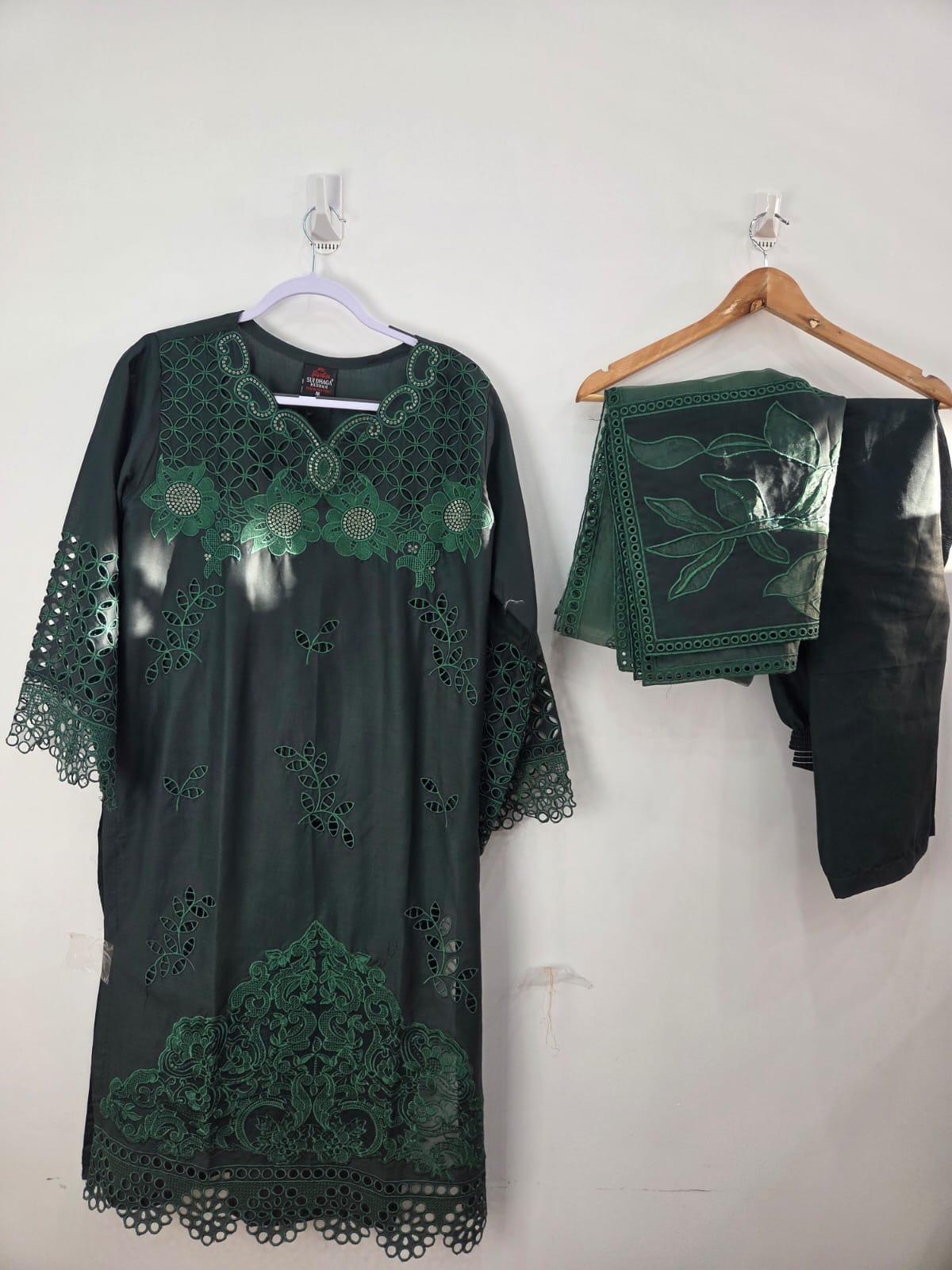 Green embroidered lawn 3-piece suit with plain trouser and printed organza dupatta