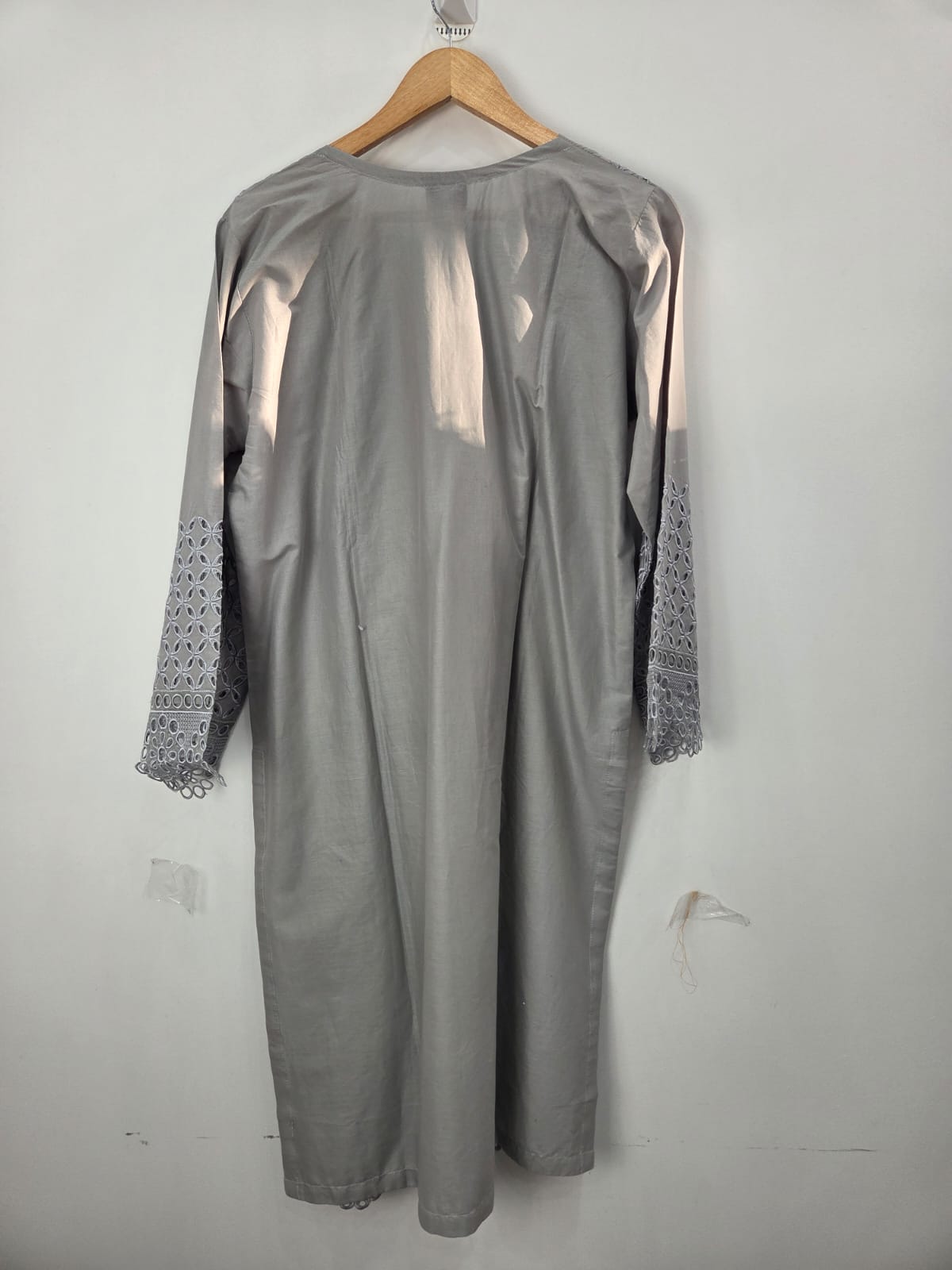 Silver lawn shirt with embroidery, sitari, cutwork lace sleeves and printed organza dupatta