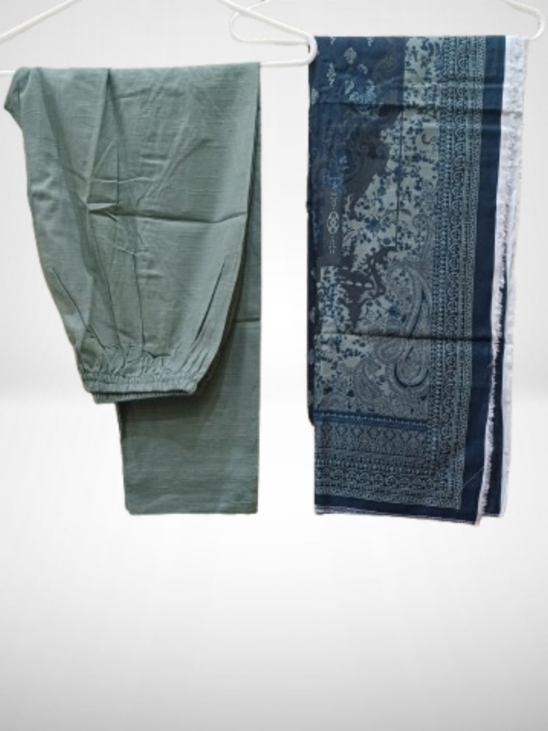 Printed khaddar shirt with trouser and dupatta, 3-piece Pakistani winter suit