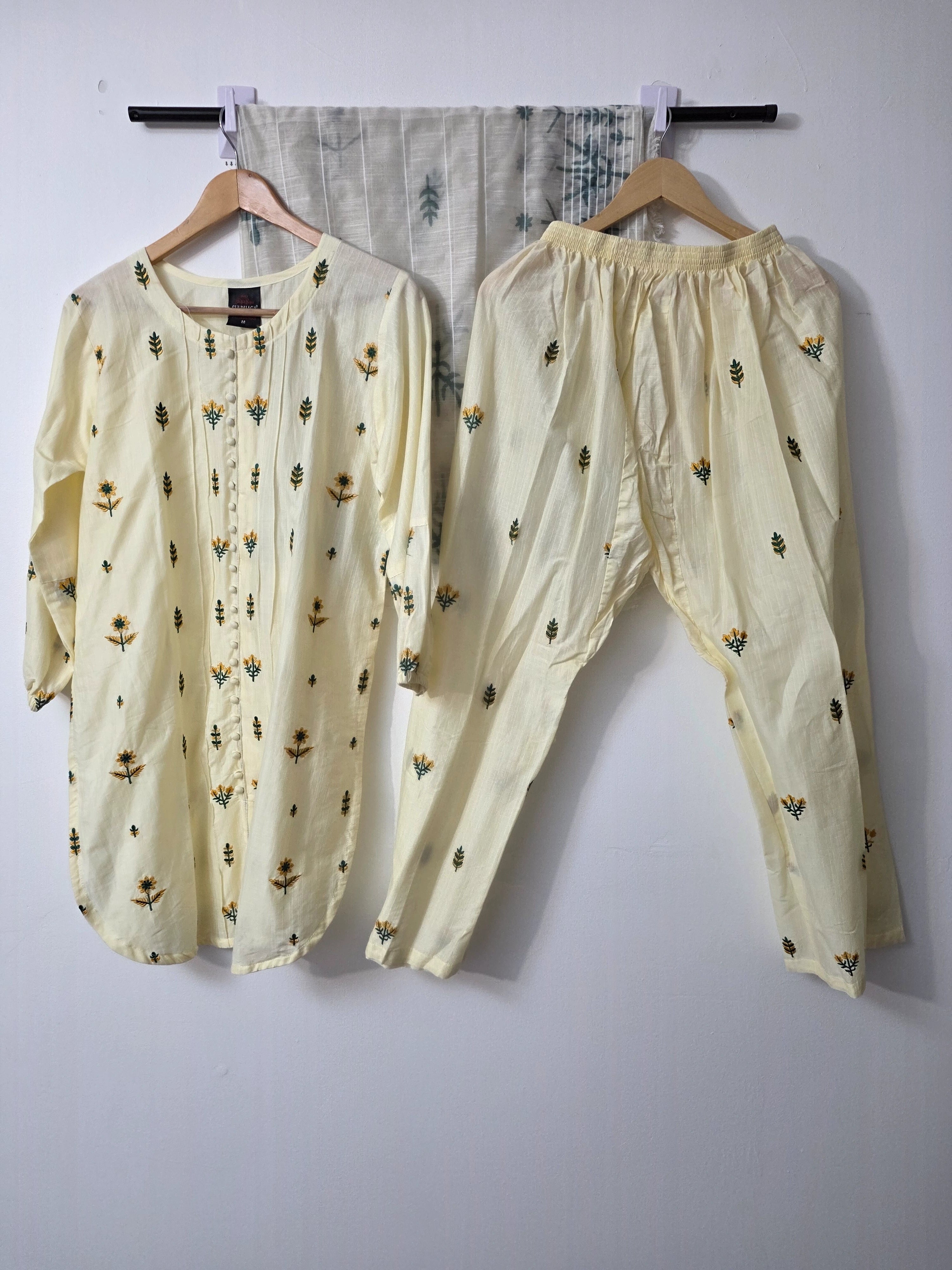 Off white Pakistani 3 piece cotton lawn suit with floral embroidery