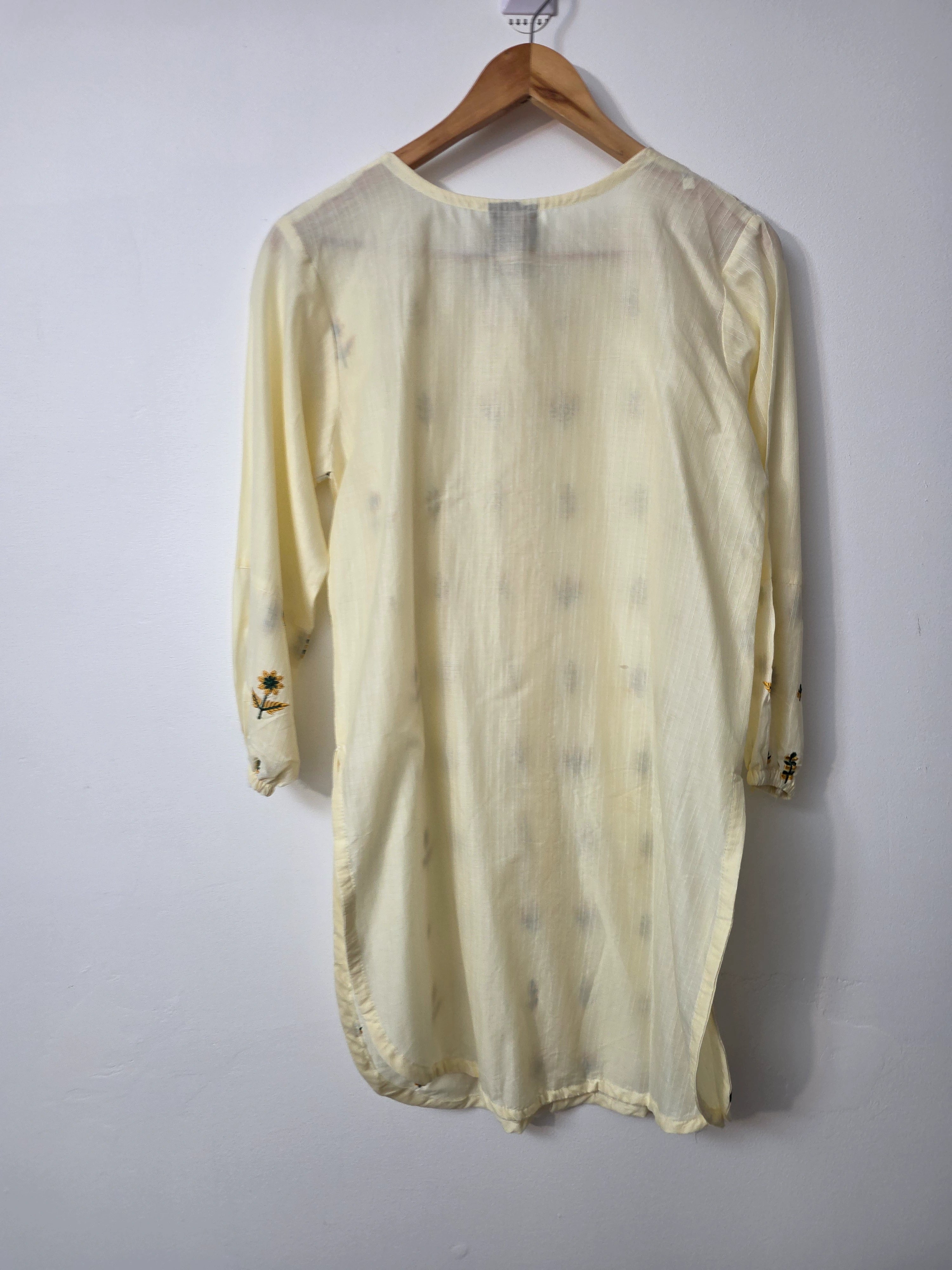 Off white embroidered Pakistani suit with printed diamond dupatta