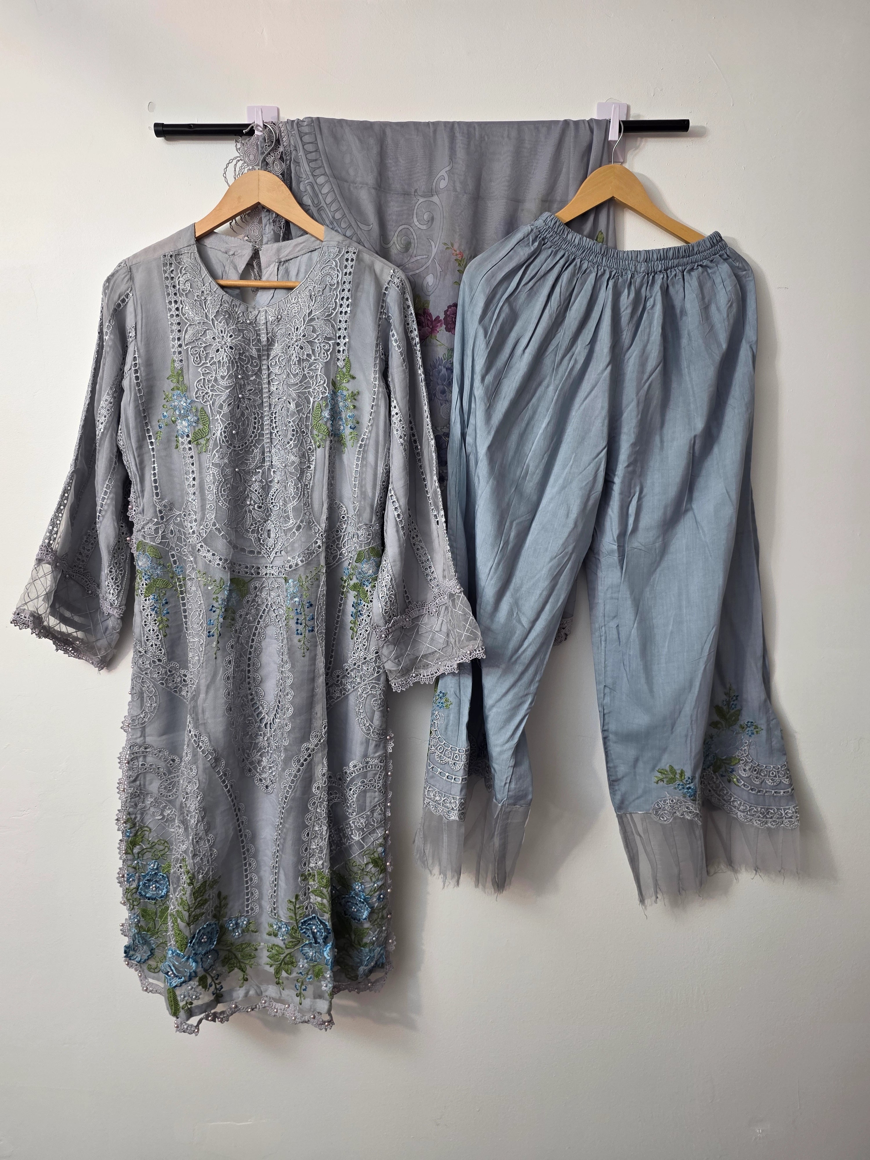 Pakistani organza A line 3 piece suit with digital silk dupatta