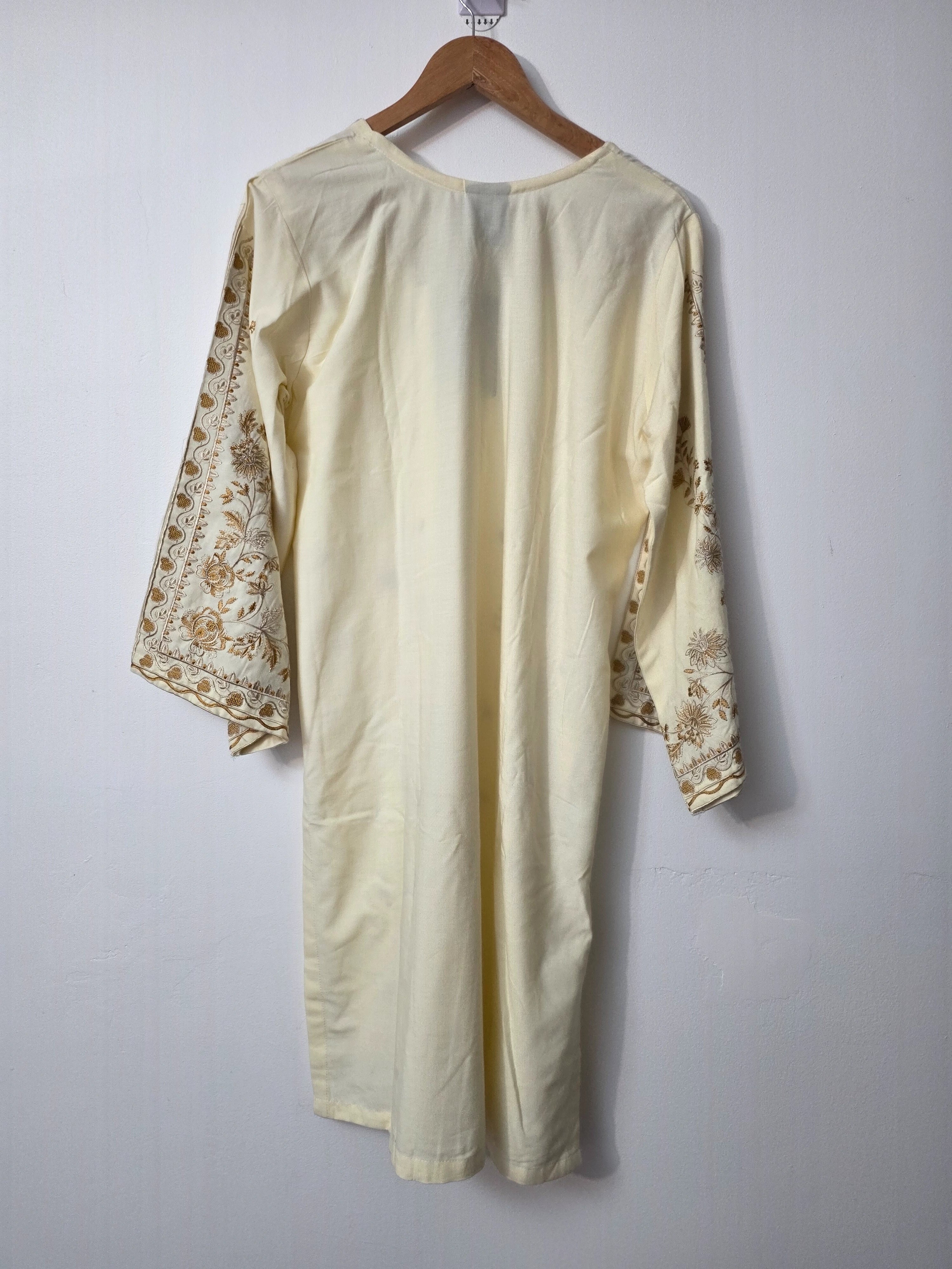 Pakistani winter 3 piece outfit with plain trouser and matching shawl
