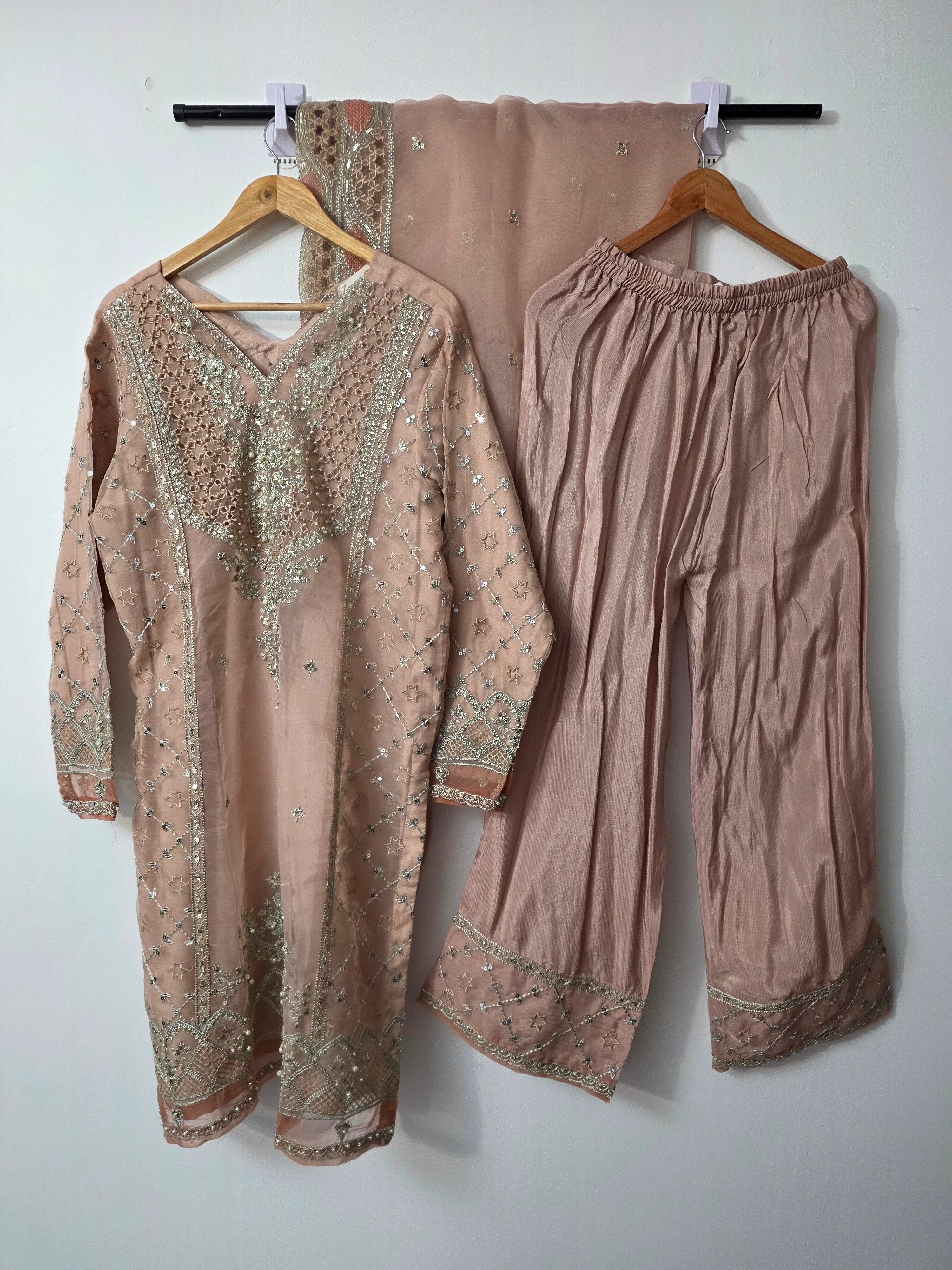 Peach pink Pakistani 3 piece organza suit with embroidered kurta