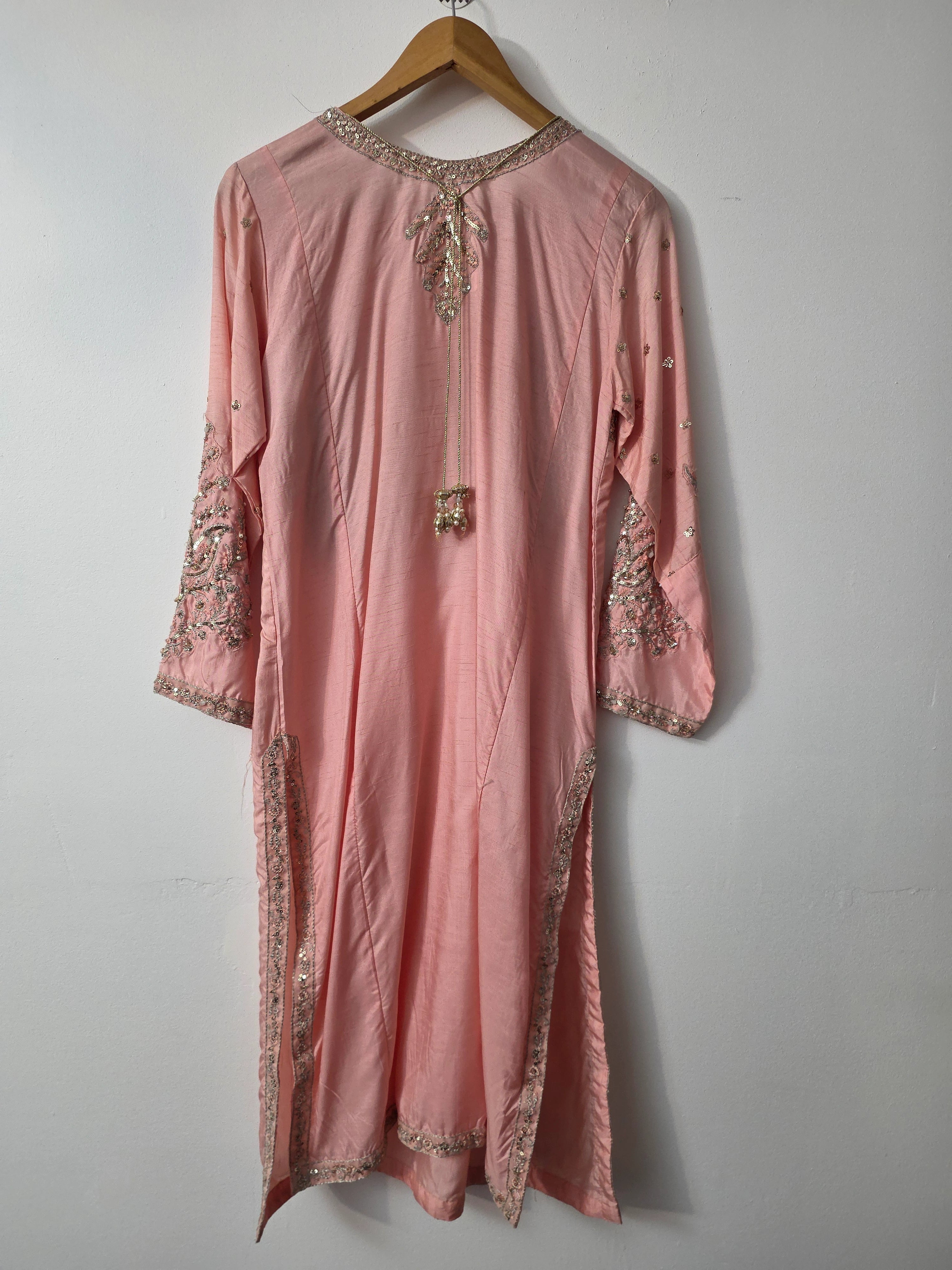 Peach raw silk Pakistani outfit with embroidered organza dupatta