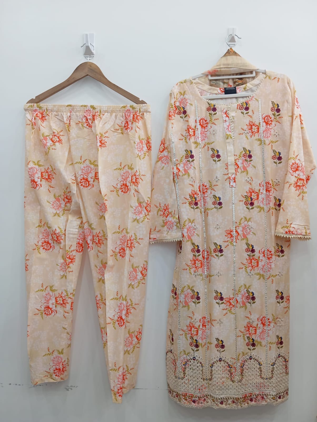 Peach slub lawn Chikankari 3 piece Pakistani suit with floral printed trouser and Munar dupatta