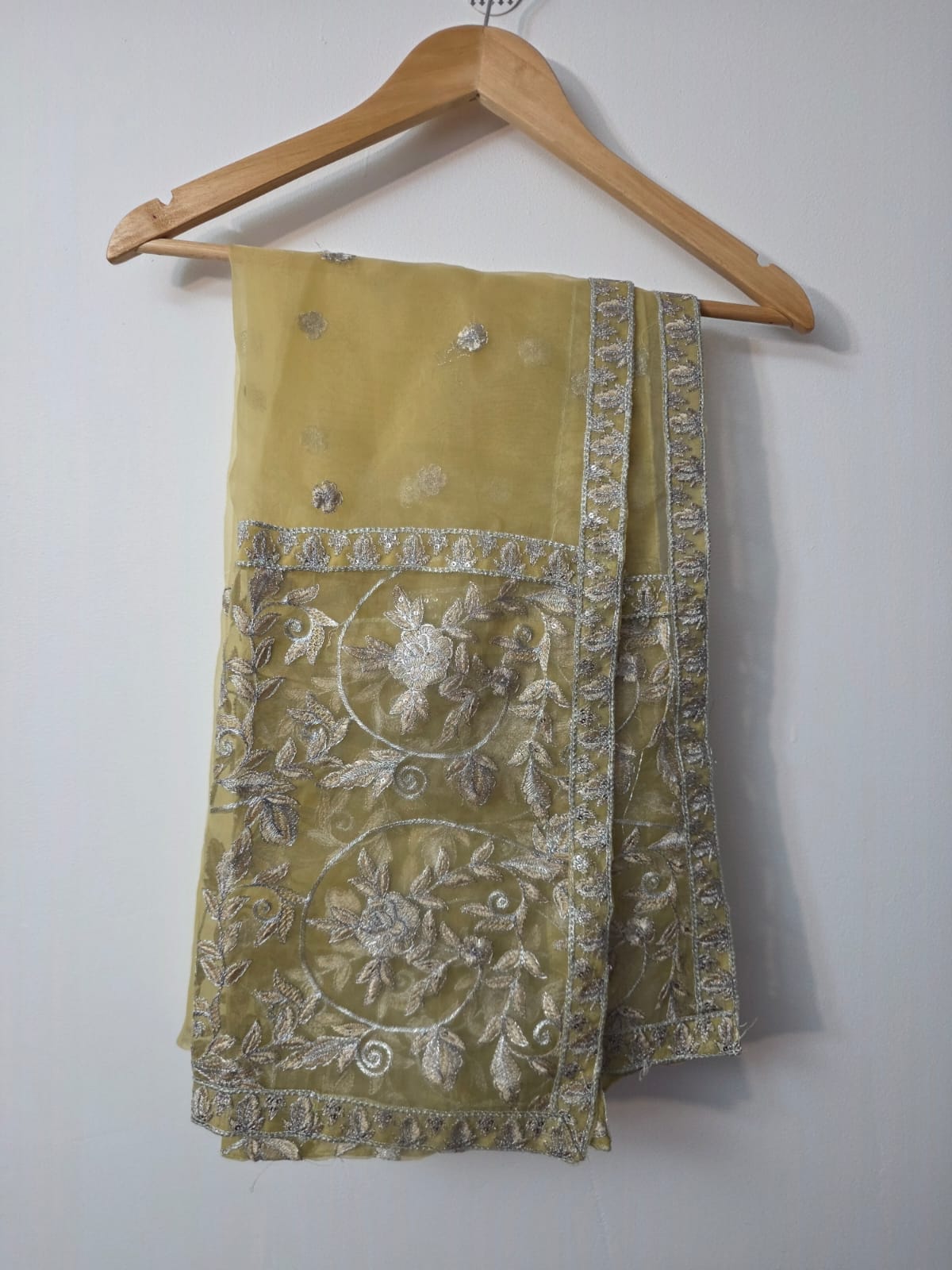 embroidered dupatta