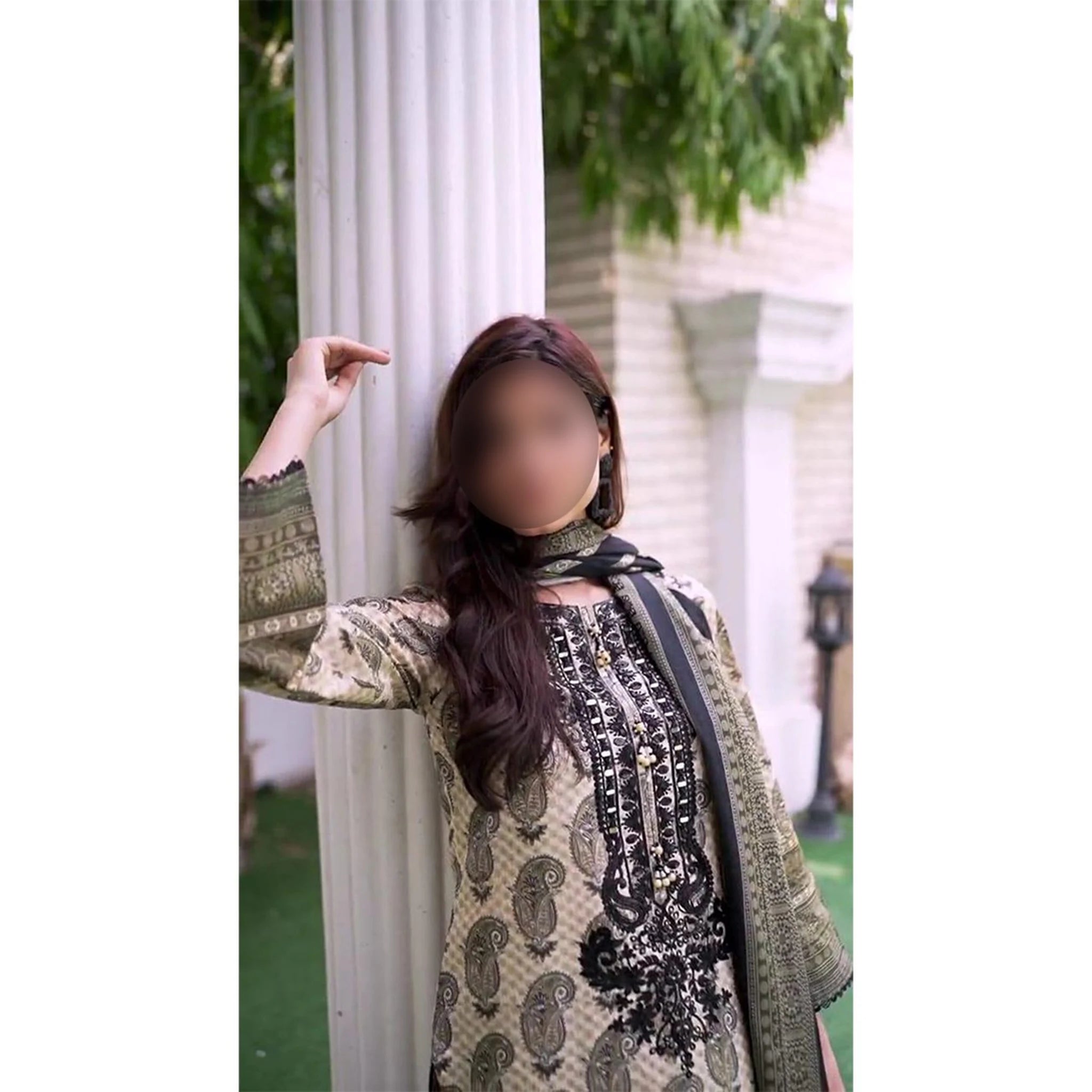 Paisley Printed Lawn 3-Piece Suit